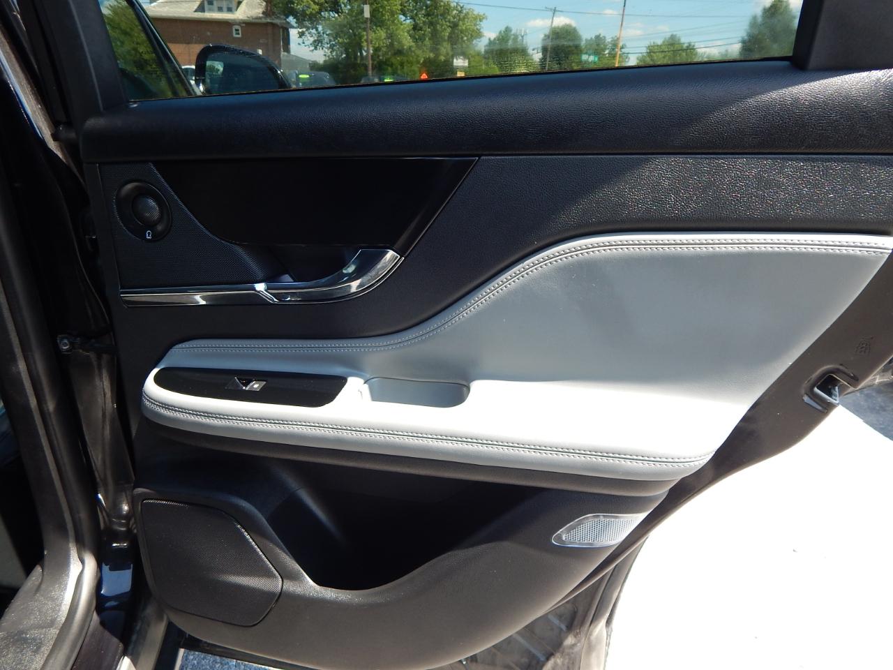 Lincoln Corsair Reserve AWD 2020