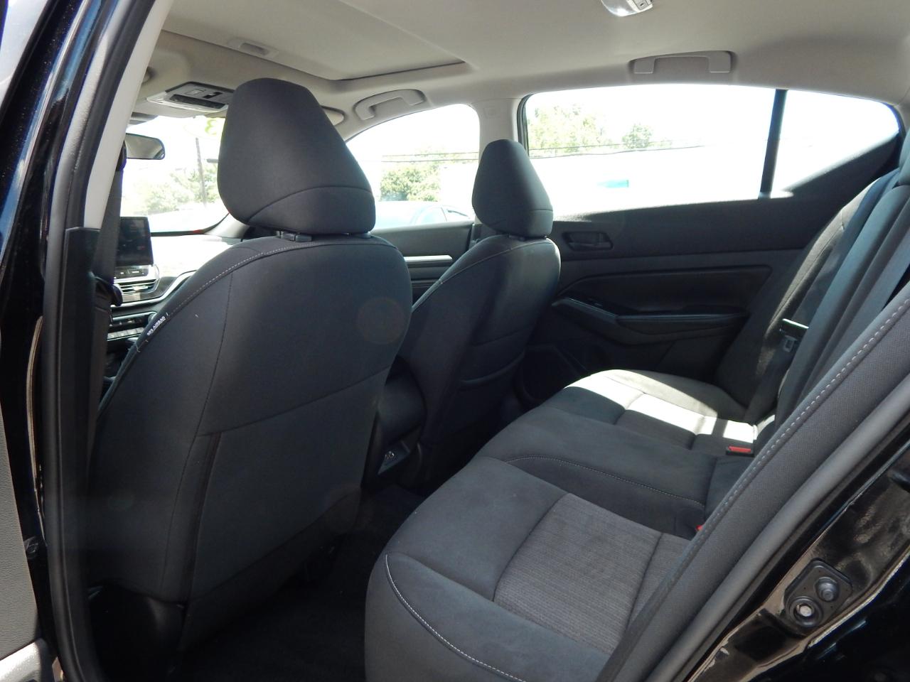 Nissan Altima SV 4D Sedan 2.5 2023