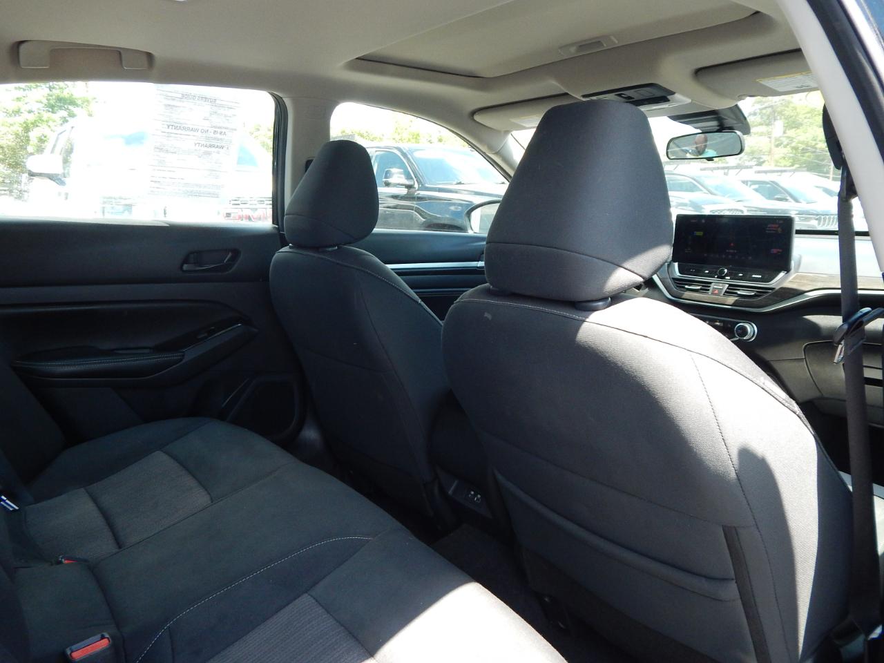 Nissan Altima SV 4D Sedan 2.5 2023