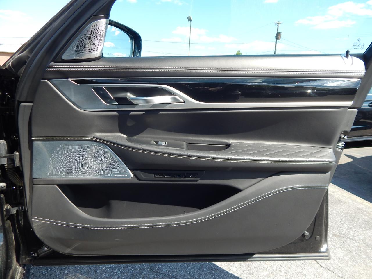 BMW 7 Series ALPINA B7 xDrive Sedan 2020