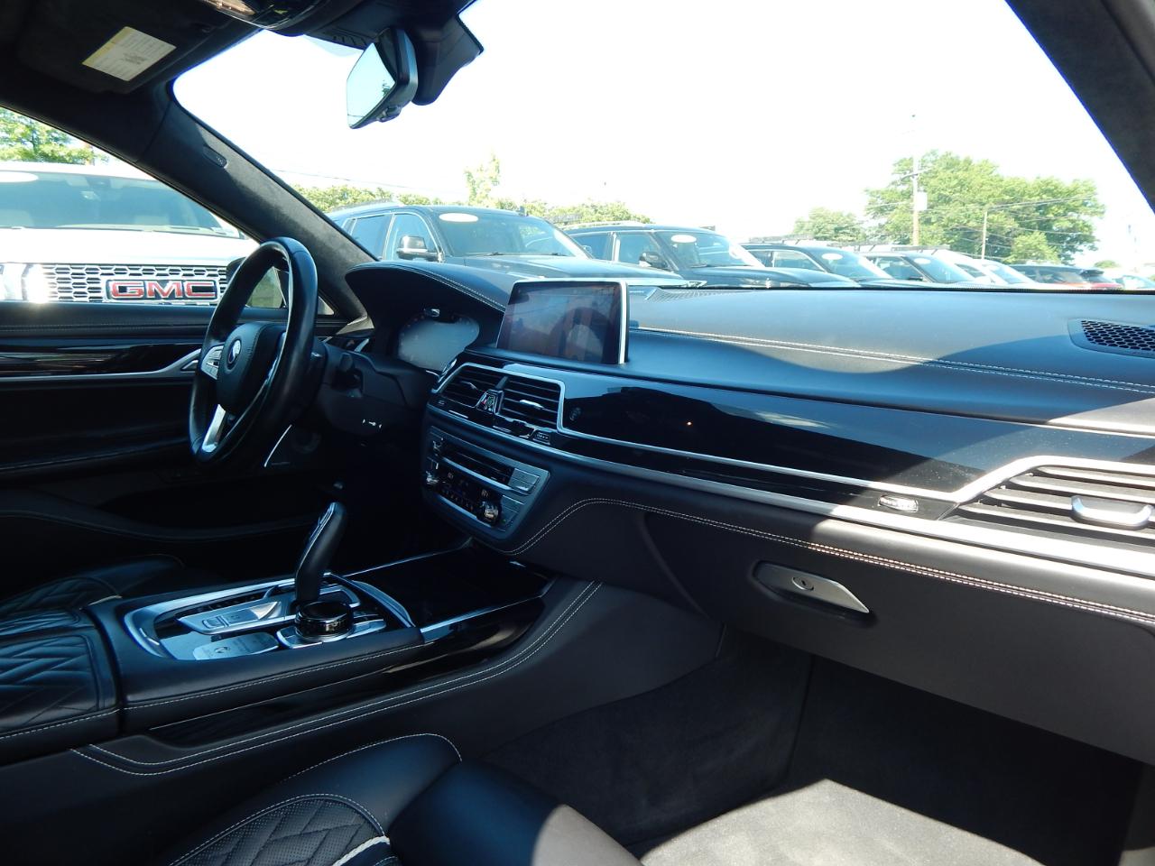 BMW 7 Series ALPINA B7 xDrive Sedan 2020