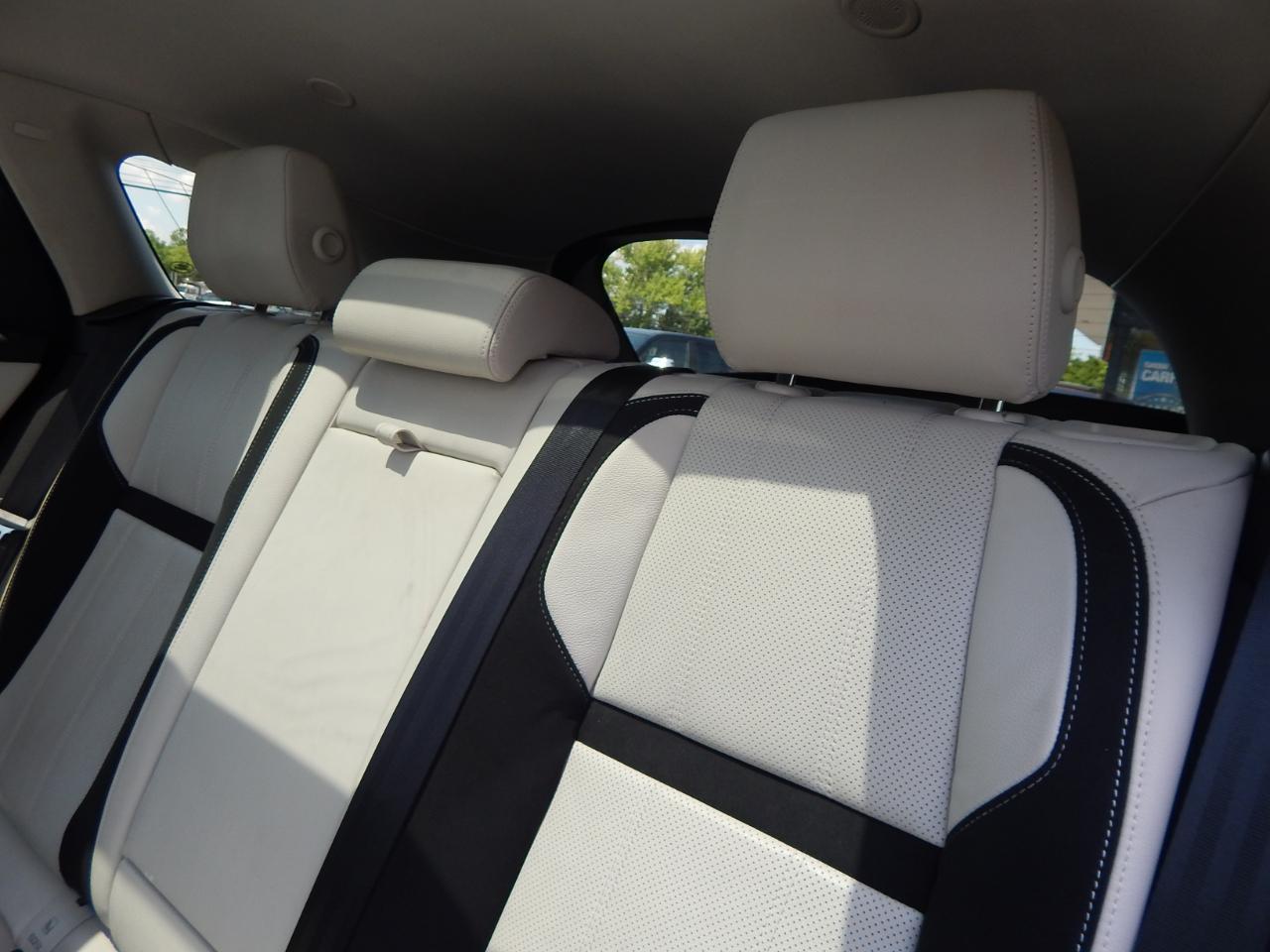 Land Rover Range Rover Velar P250 S 2023