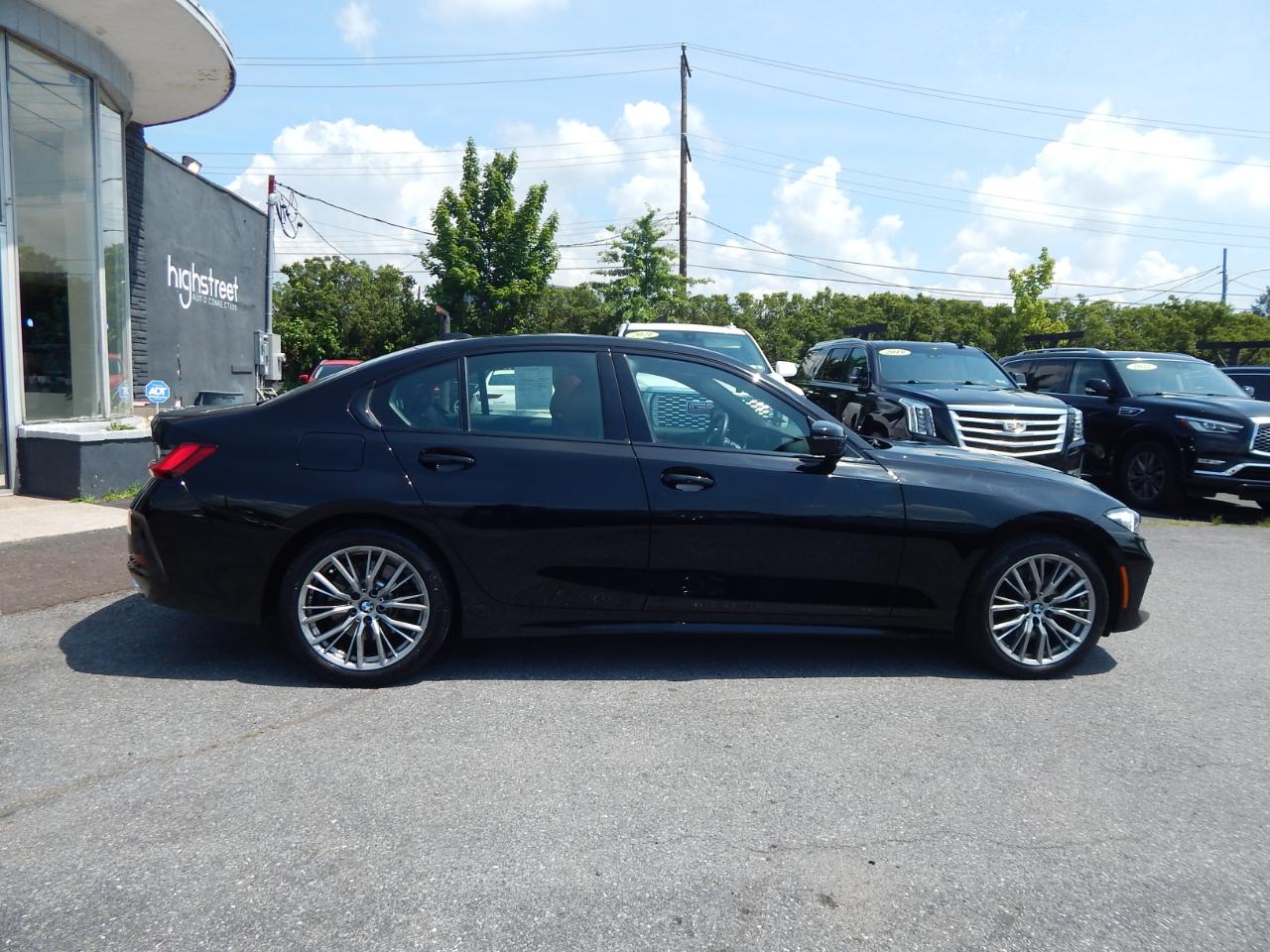 BMW 3 Series 330i xDrive Sedan 2023