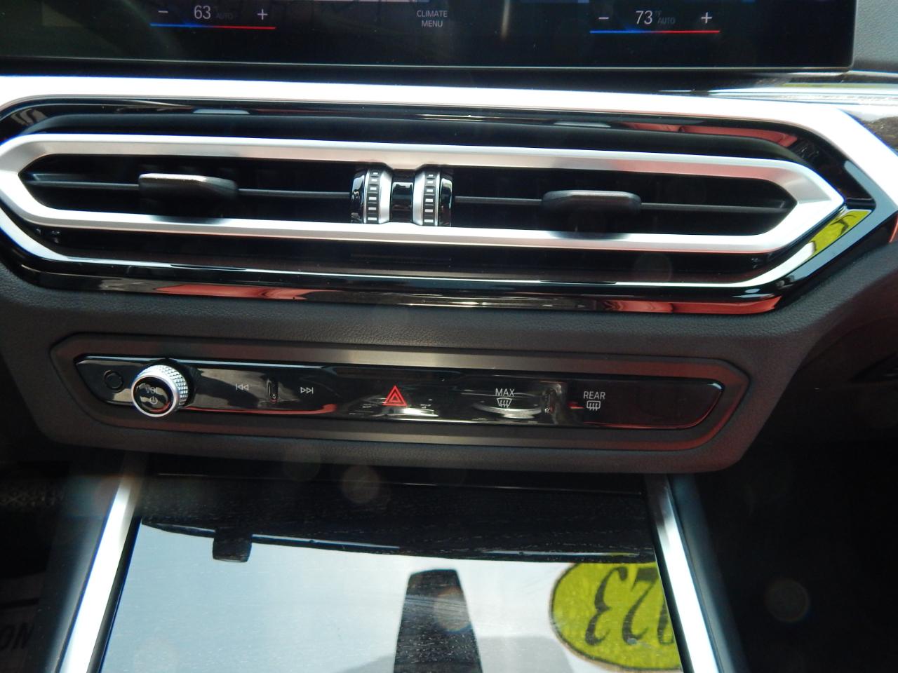 BMW 3 Series 330i xDrive Sedan 2023