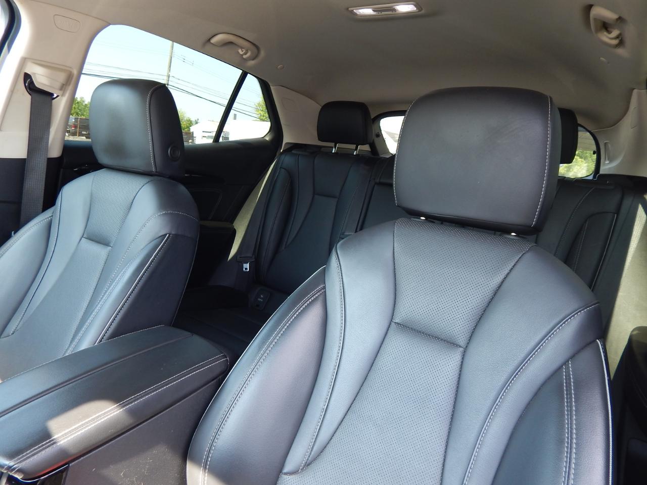 Buick Envision Essence 4D SUV FWD 2023