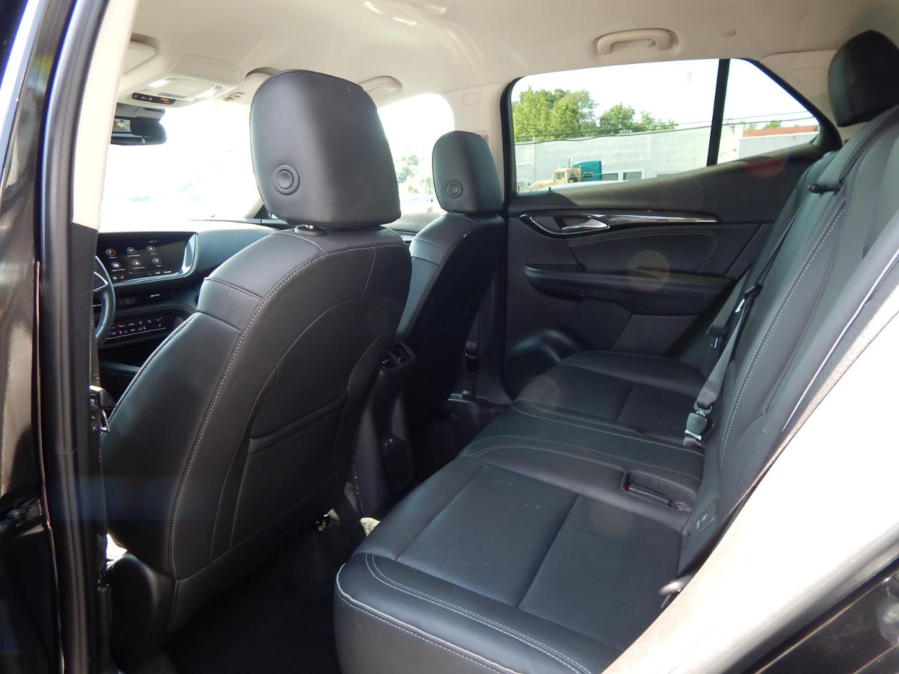Buick Envision Essence 4D SUV FWD 2023