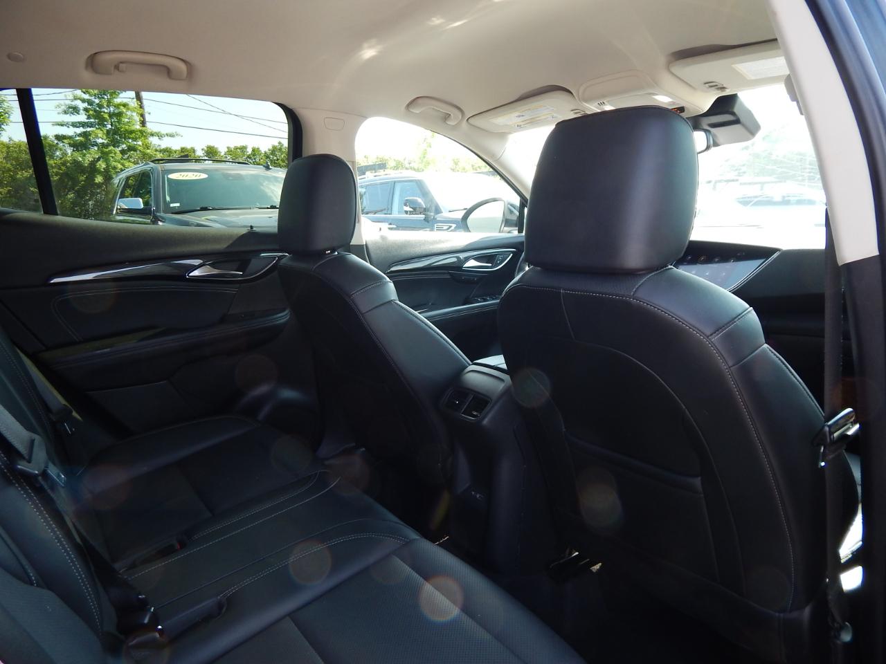 Buick Envision Essence 4D SUV FWD 2023