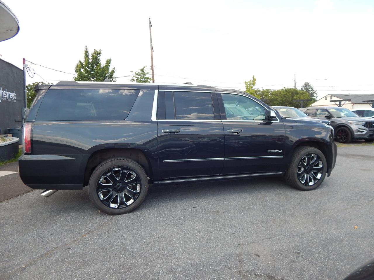 GMC Yukon XL Denali 2020