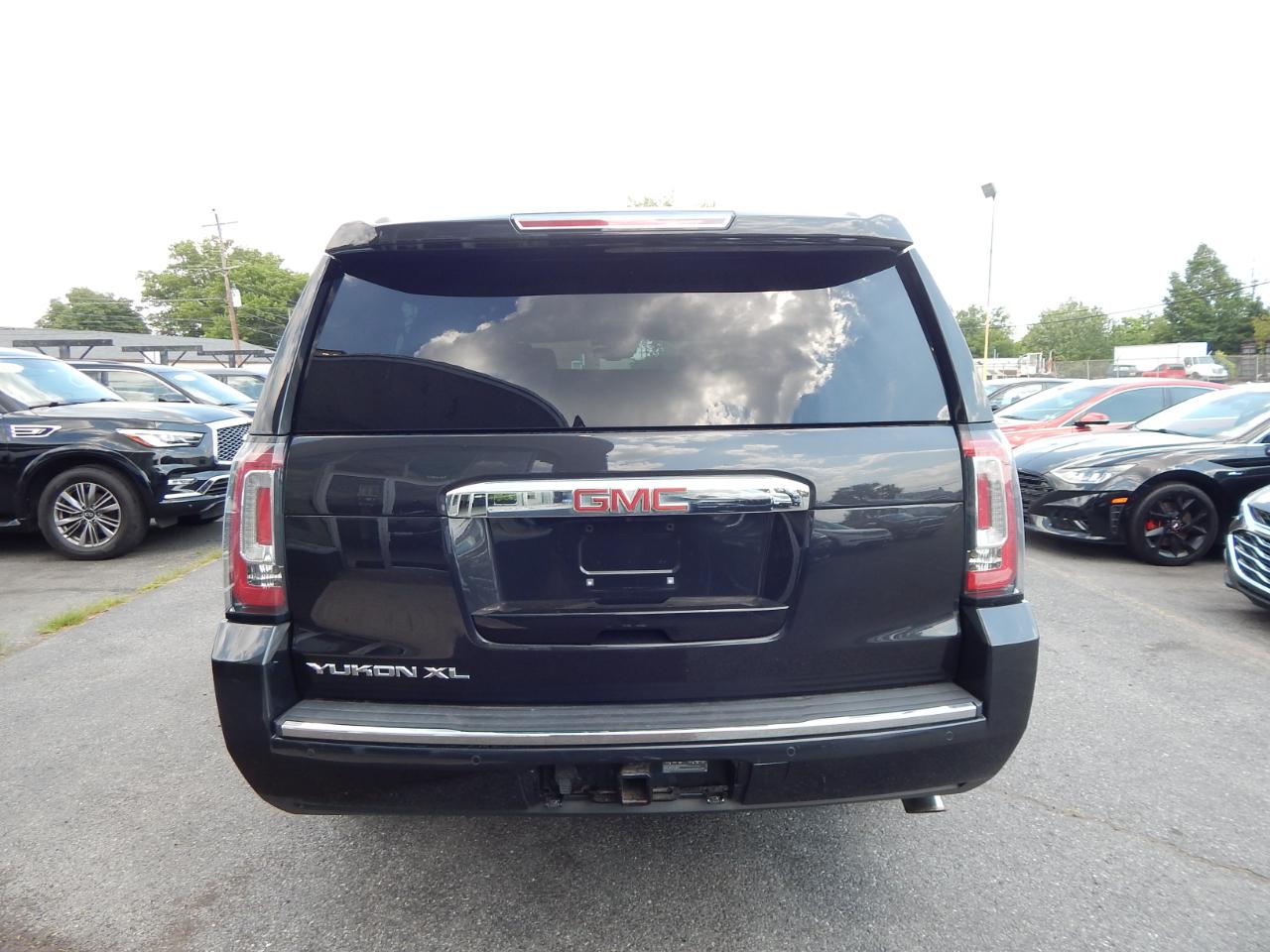 GMC Yukon XL Denali 2020