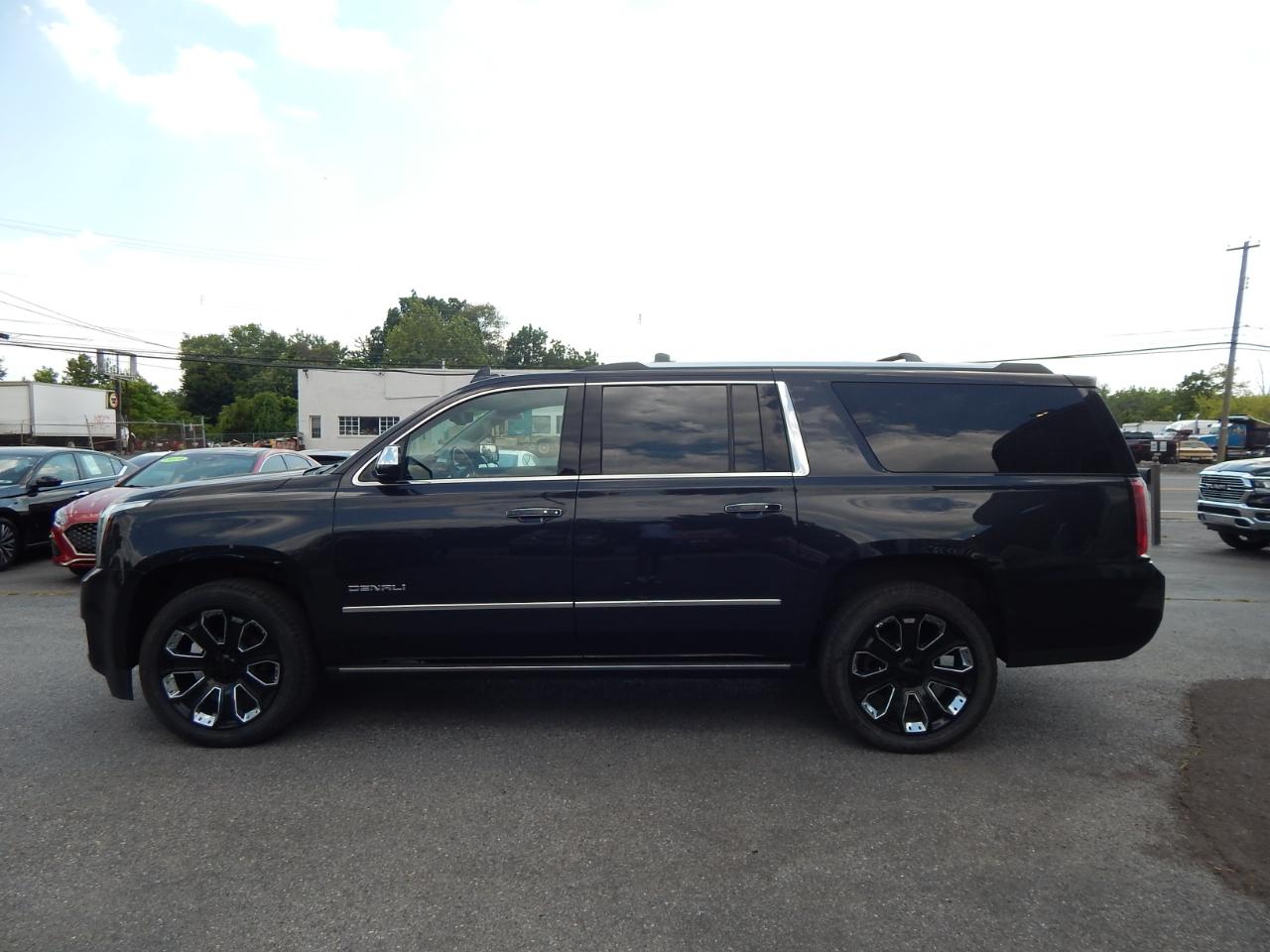 GMC Yukon XL Denali 2020