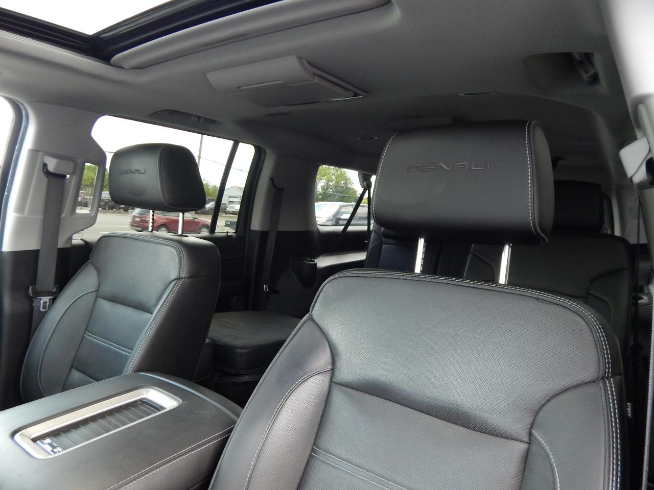GMC Yukon XL Denali 2020
