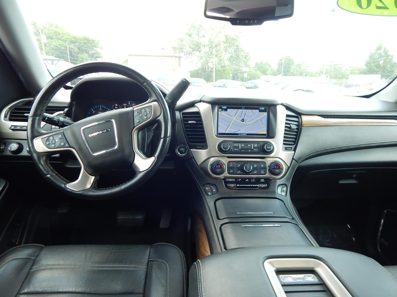 GMC Yukon XL Denali 2020