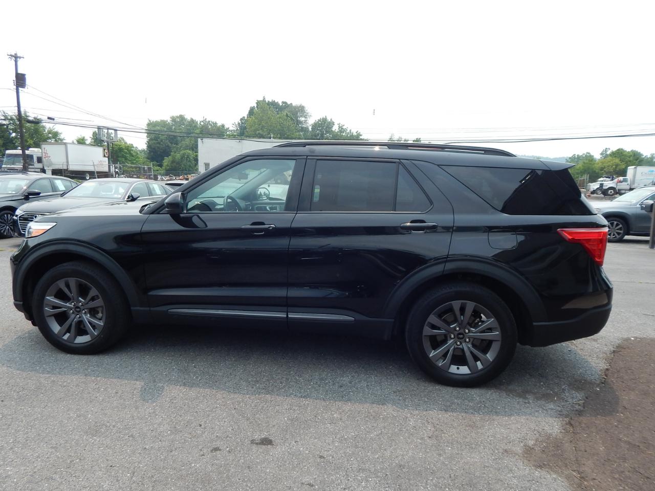 Ford Explorer XLT AWD 2022