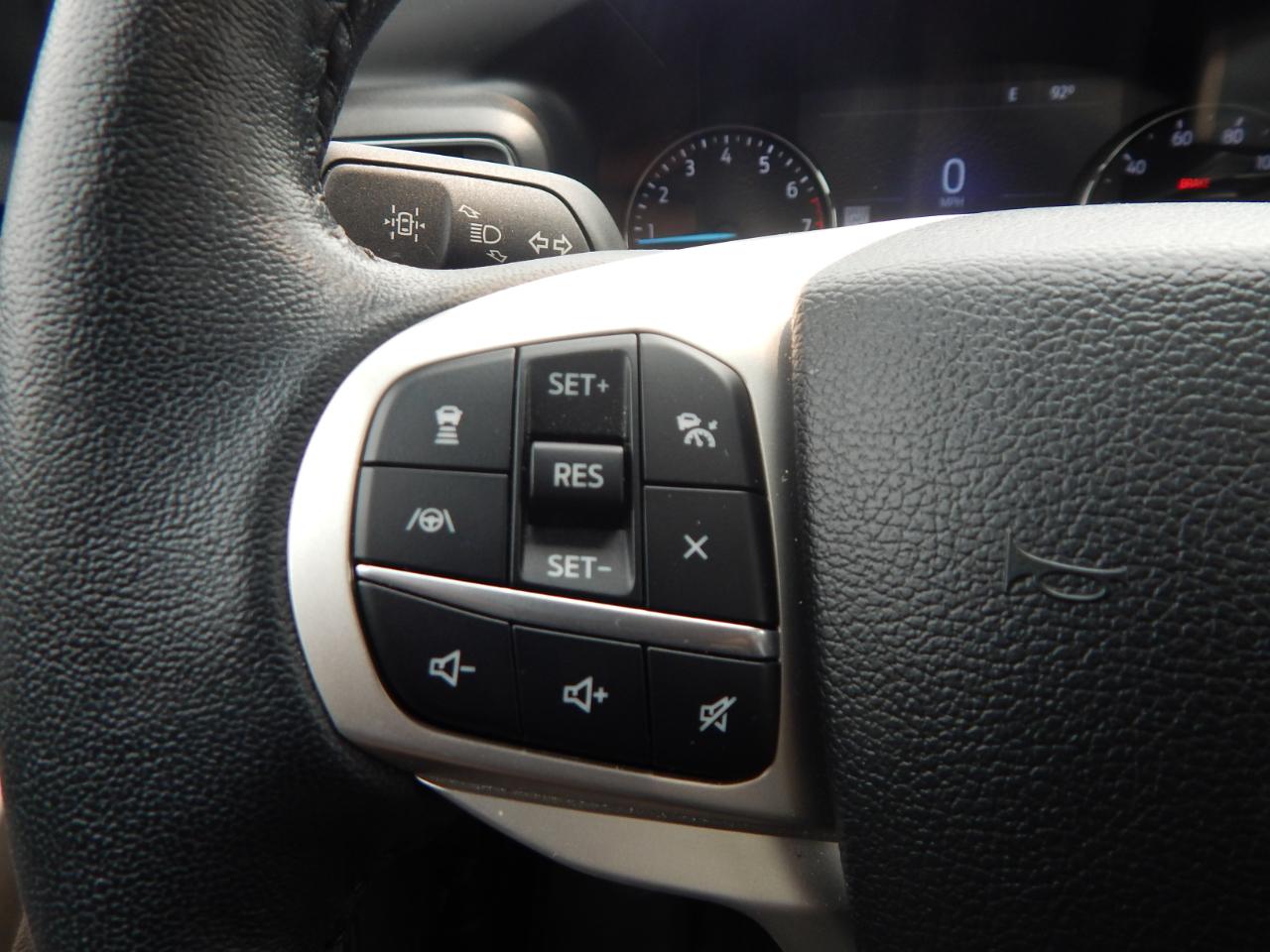 Ford Explorer XLT AWD 2022