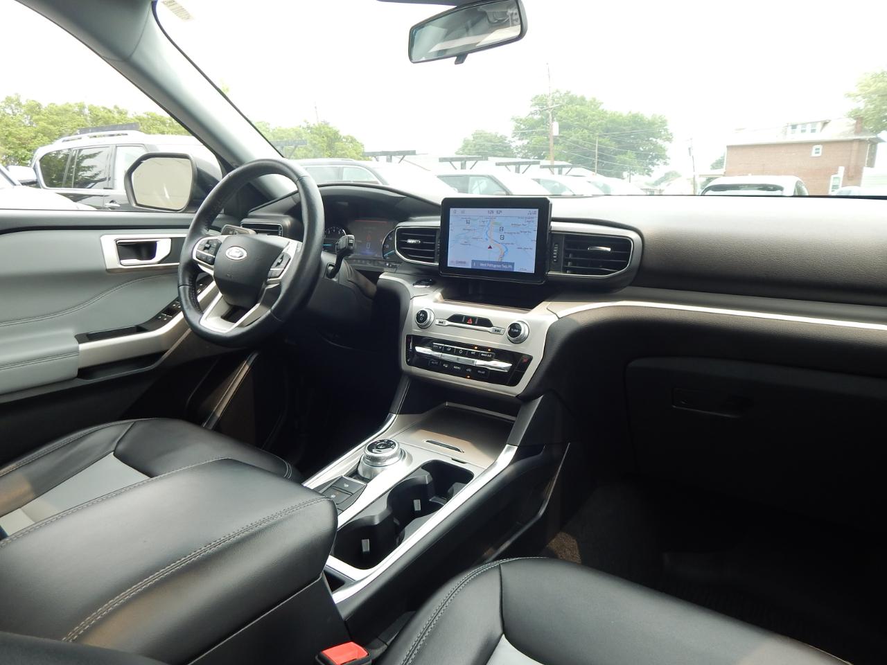 Ford Explorer XLT AWD 2022