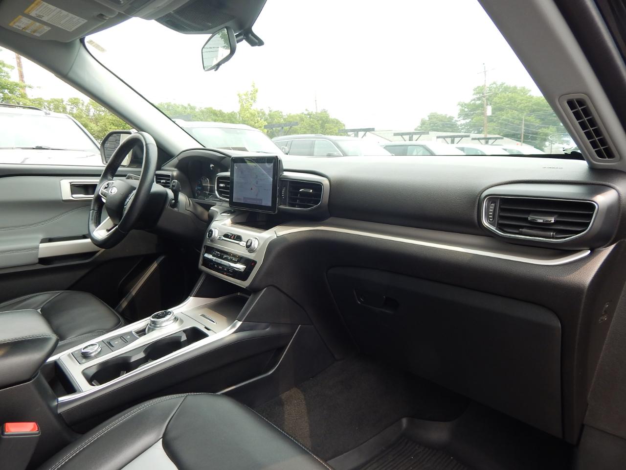 Ford Explorer XLT AWD 2022