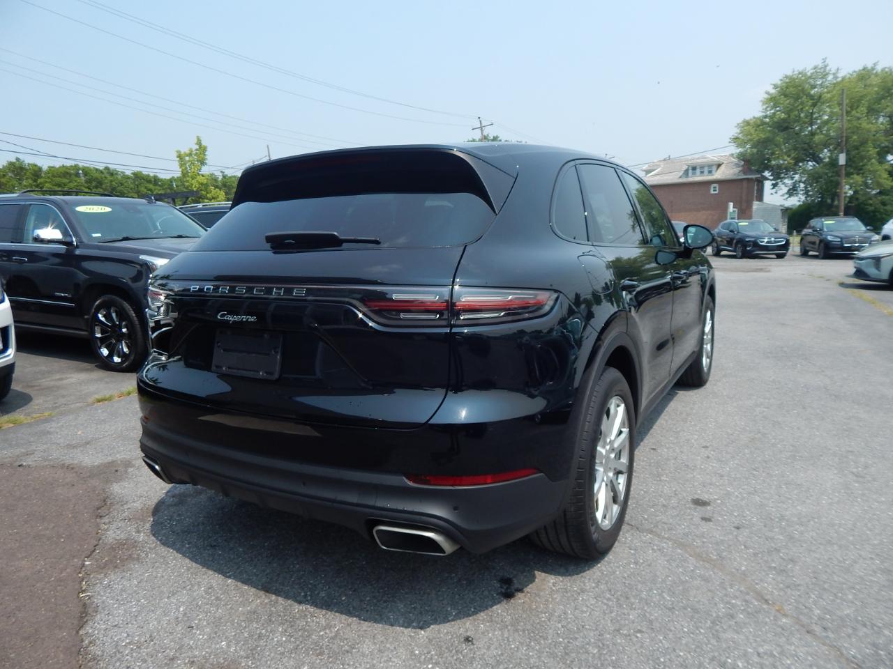Porsche Cayenne Platinum Edition AWD 2022