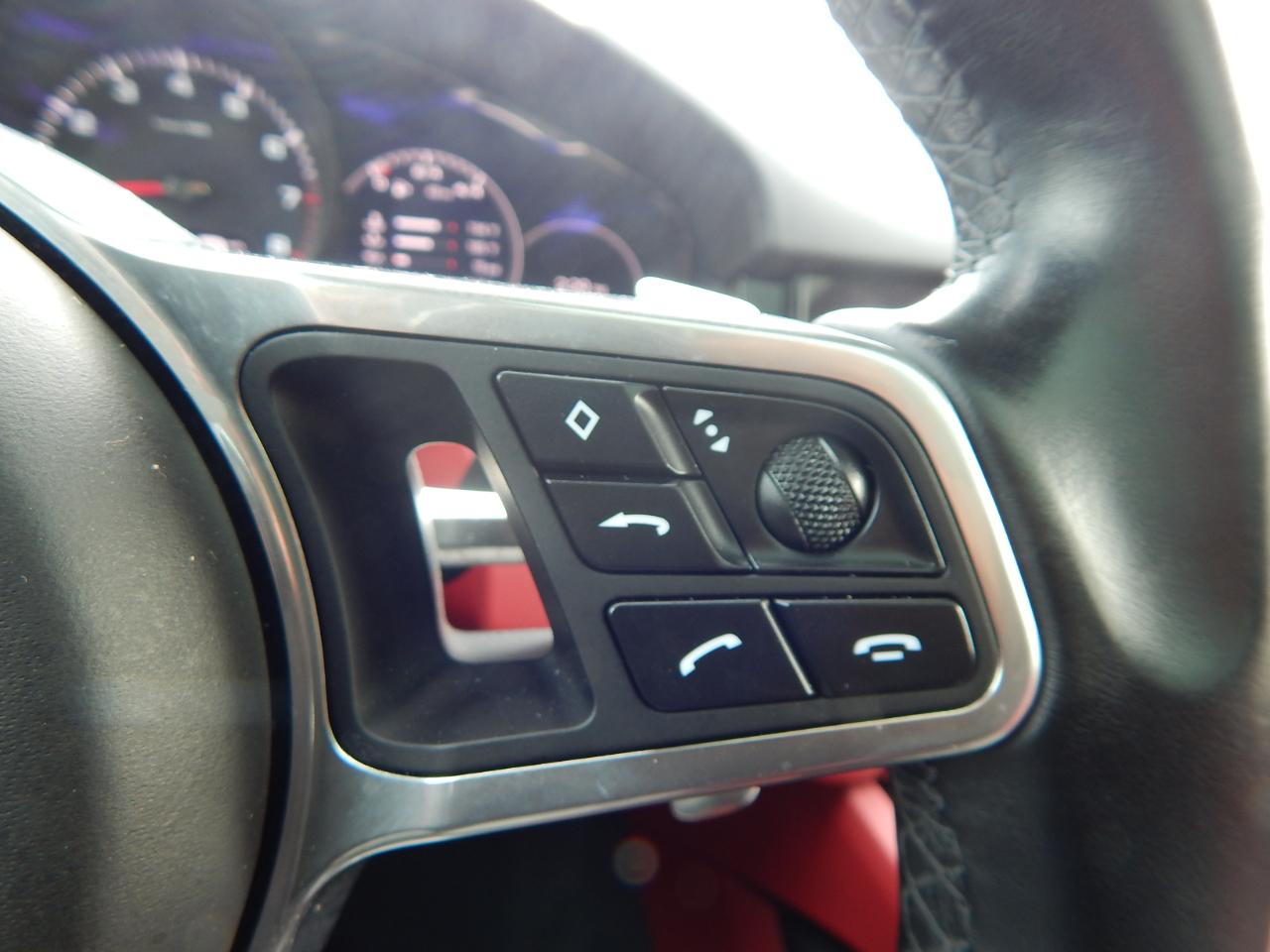 Porsche Cayenne Platinum Edition AWD 2022