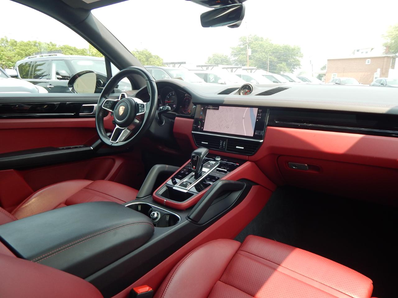 Porsche Cayenne Platinum Edition AWD 2022