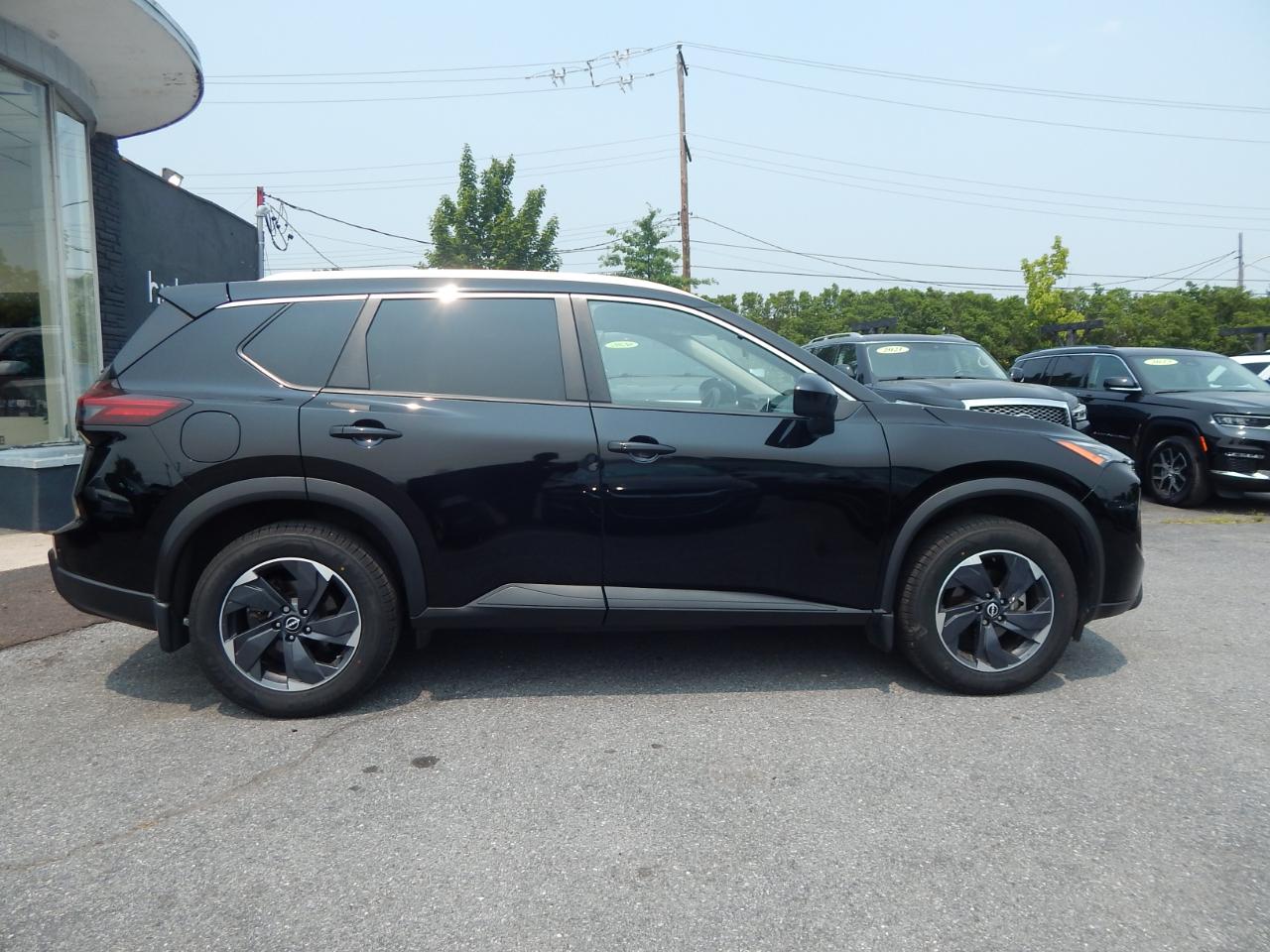 Nissan Rogue SV 2024