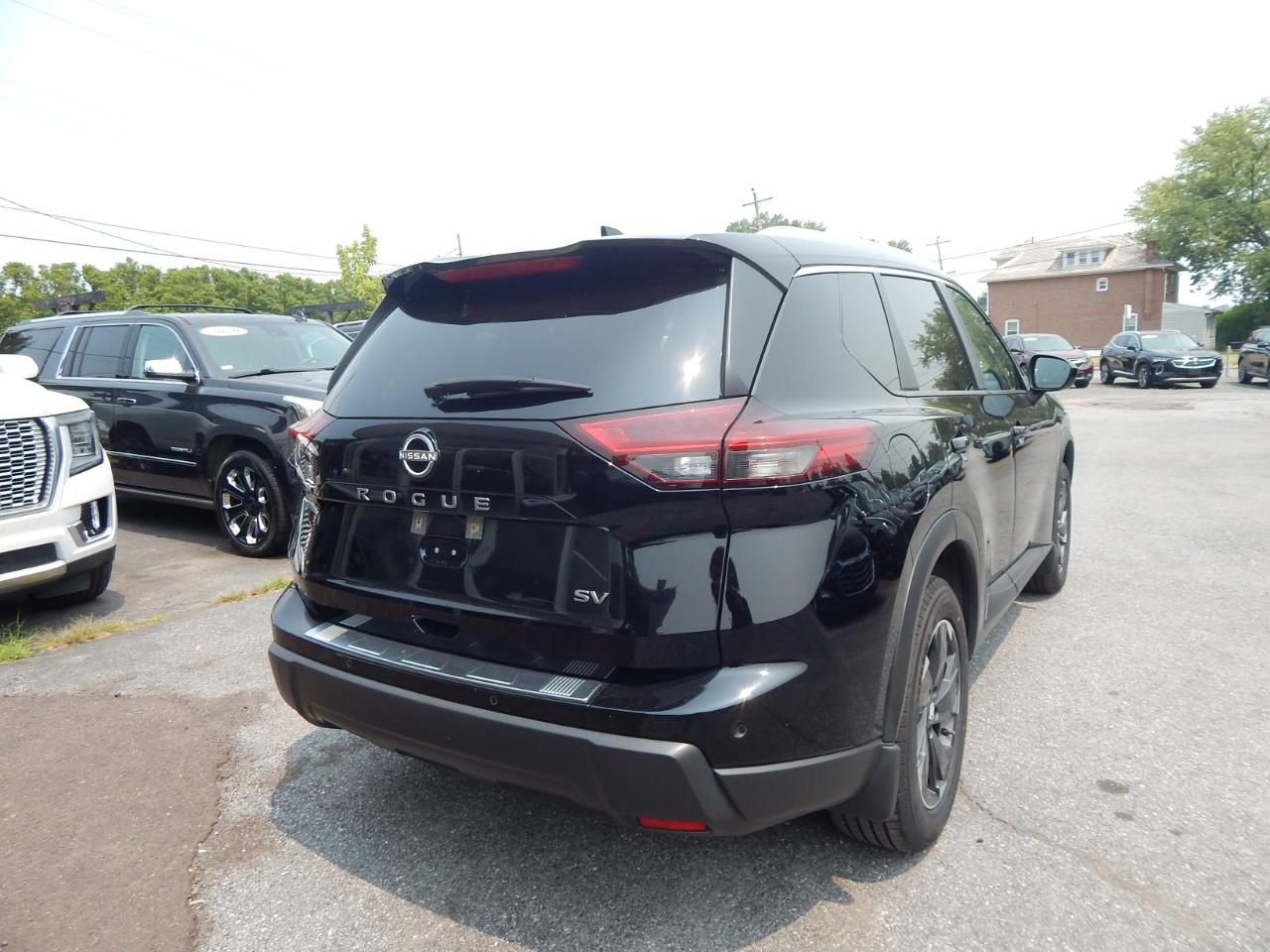 Nissan Rogue SV 2024