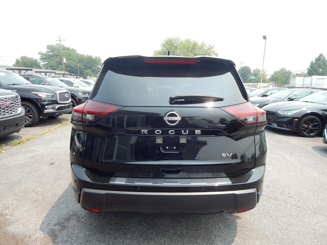 Nissan Rogue SV 2024
