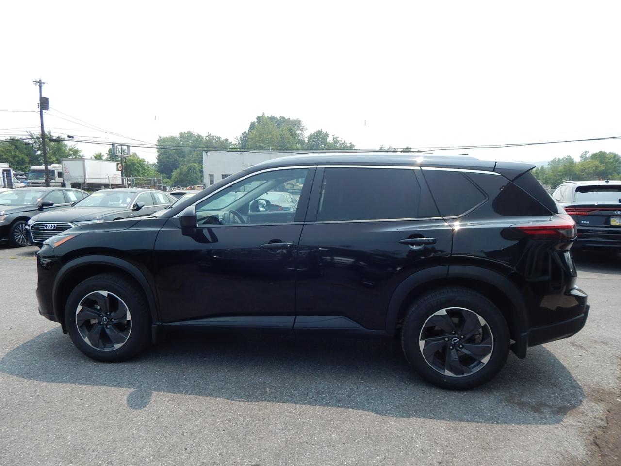 Nissan Rogue SV 2024