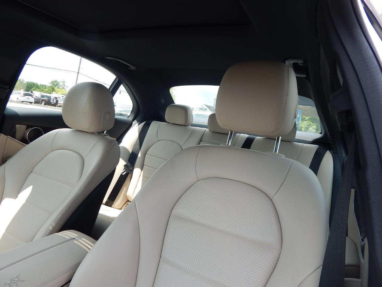 Mercedes-Benz C-Class 4dr Sdn C300 4MATIC 2018