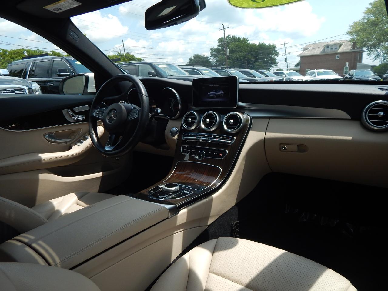 Mercedes-Benz C-Class 4dr Sdn C300 4MATIC 2018
