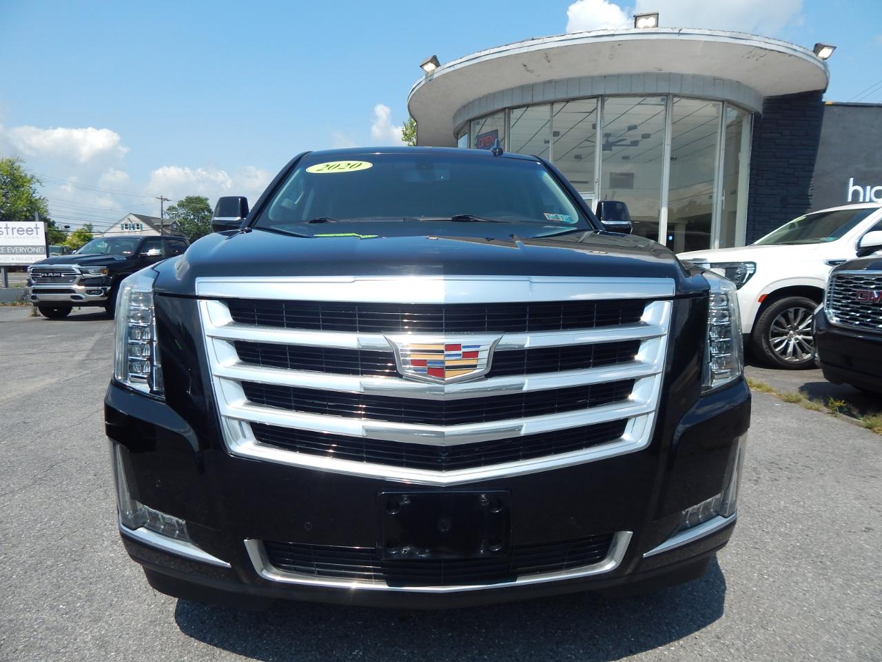 Cadillac Escalade ESV 4WD 4dr Standard 2020
