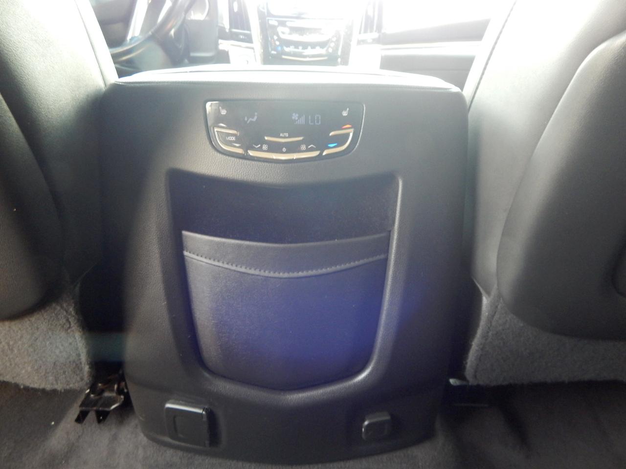 Cadillac Escalade ESV 4WD 4dr Standard 2020