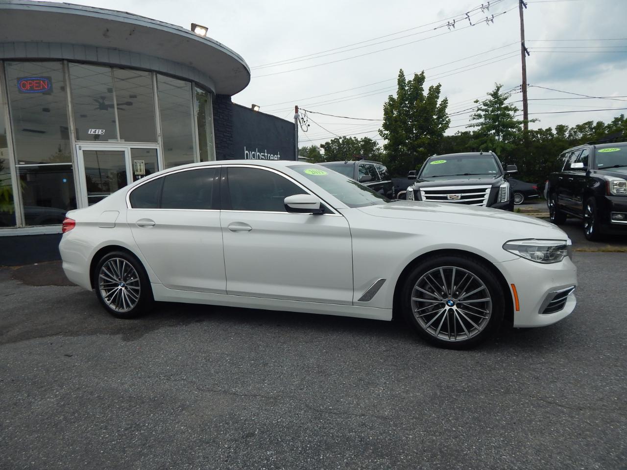 BMW 5 Series 530i Sedan 2019