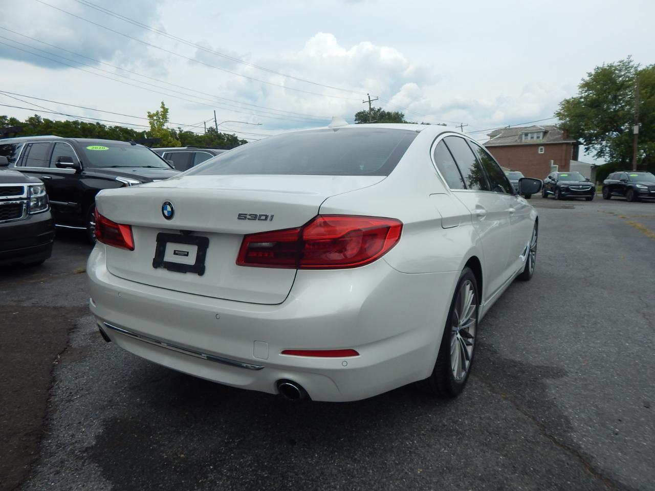 BMW 5 Series 530i Sedan 2019