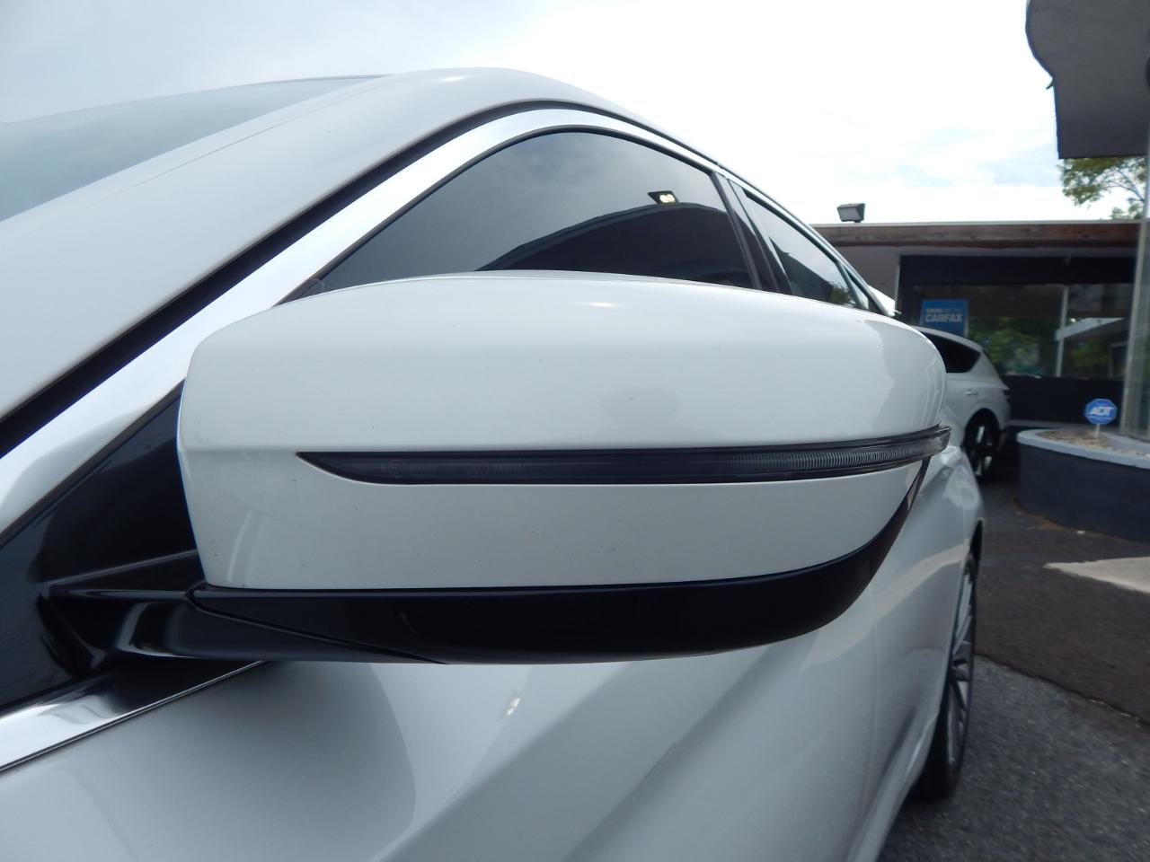 BMW 5 Series 530i Sedan 2019