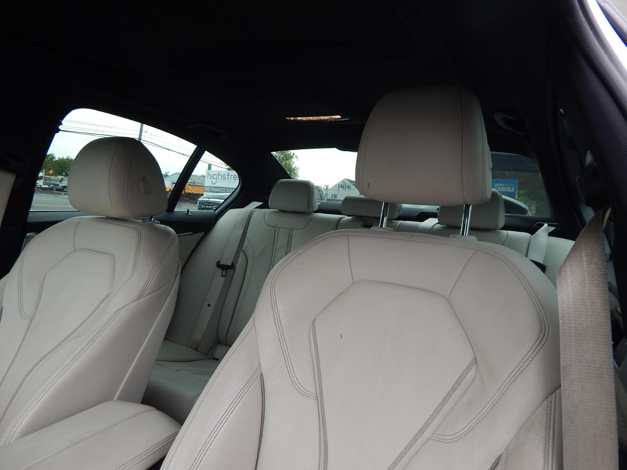 BMW 5 Series 530i Sedan 2019