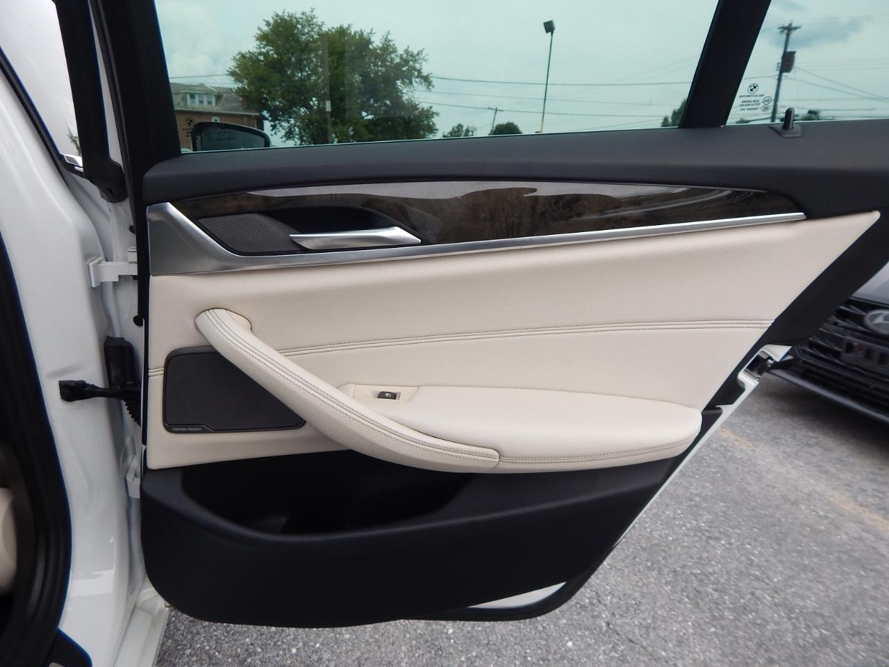 BMW 5 Series 530i Sedan 2019