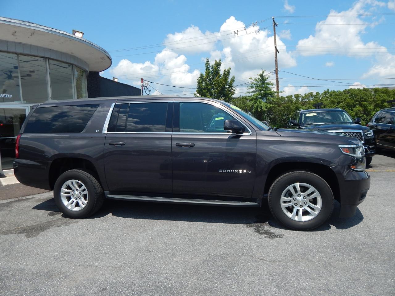 Chevrolet Suburban LT 2018