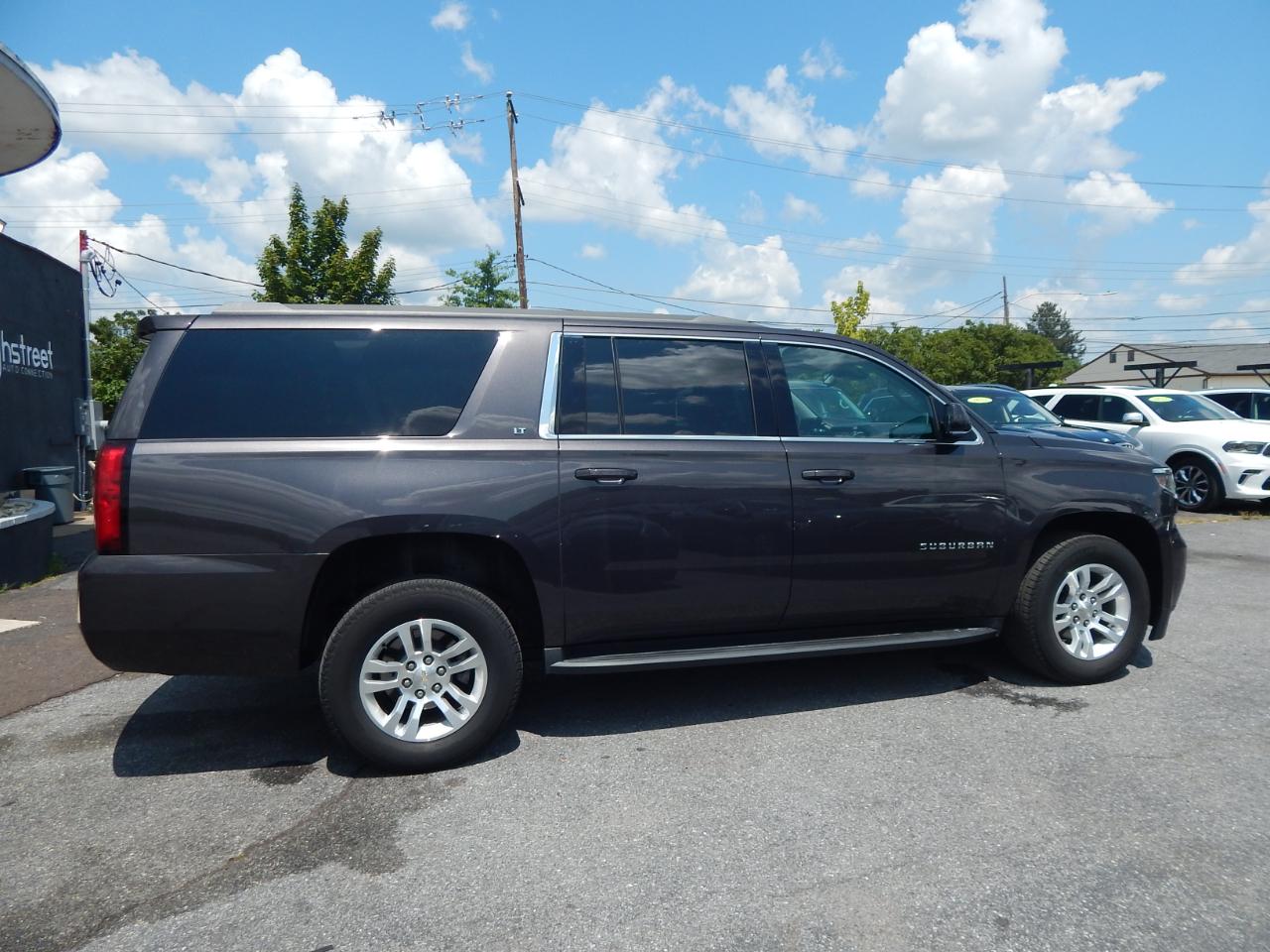 Chevrolet Suburban LT 2018