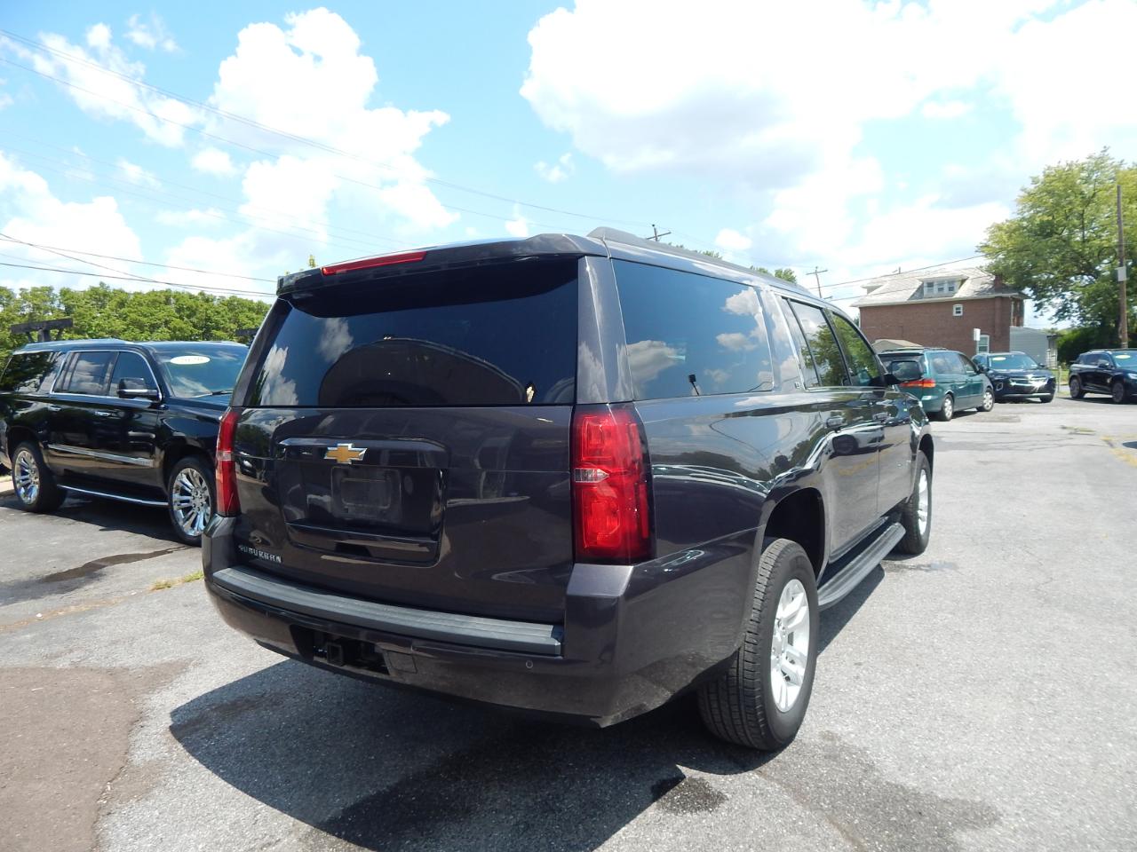 Chevrolet Suburban LT 2018