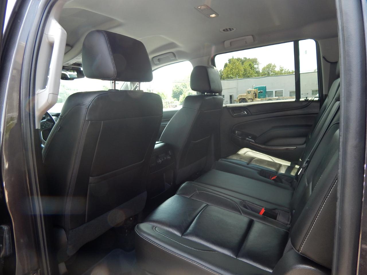 Chevrolet Suburban LT 2018