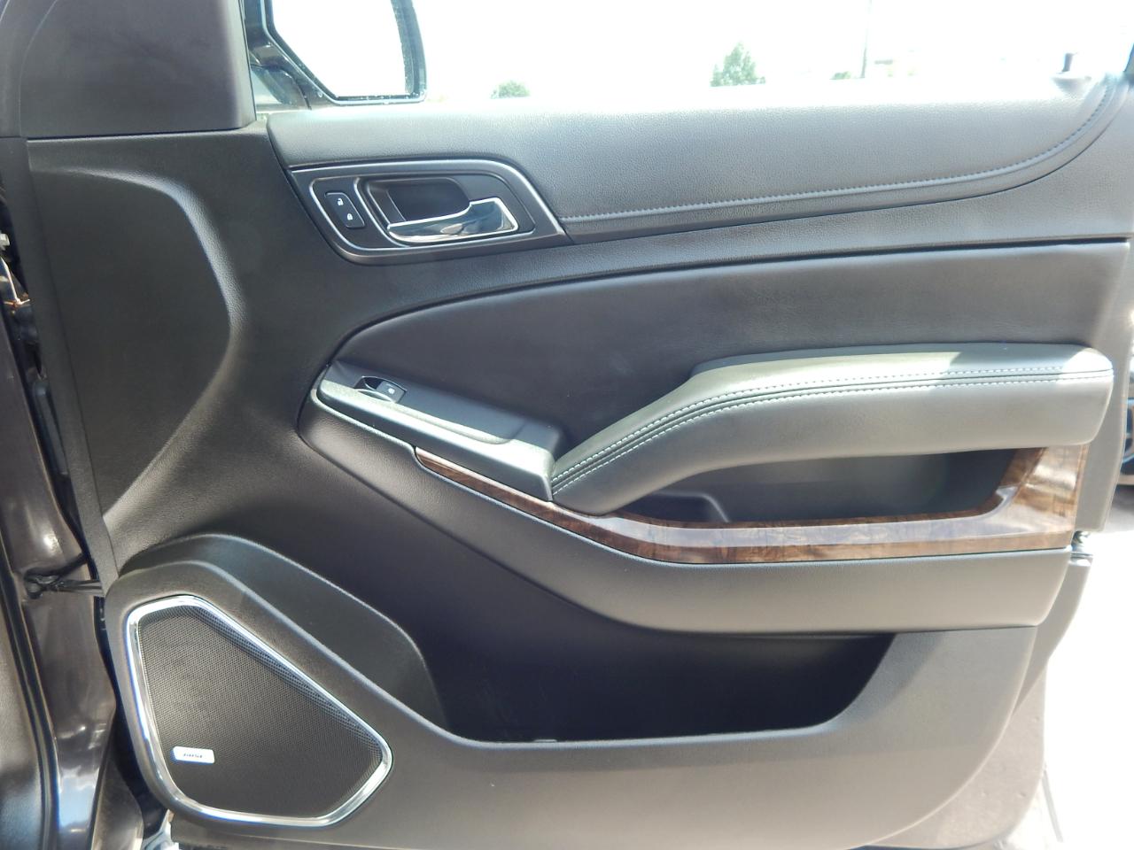 Chevrolet Suburban LT 2018