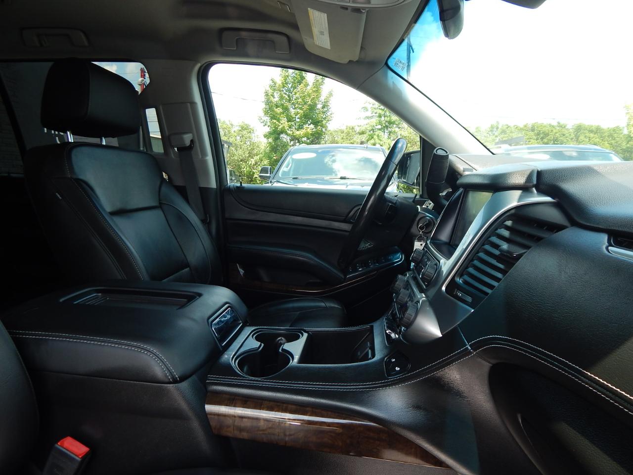 Chevrolet Suburban LT 2018