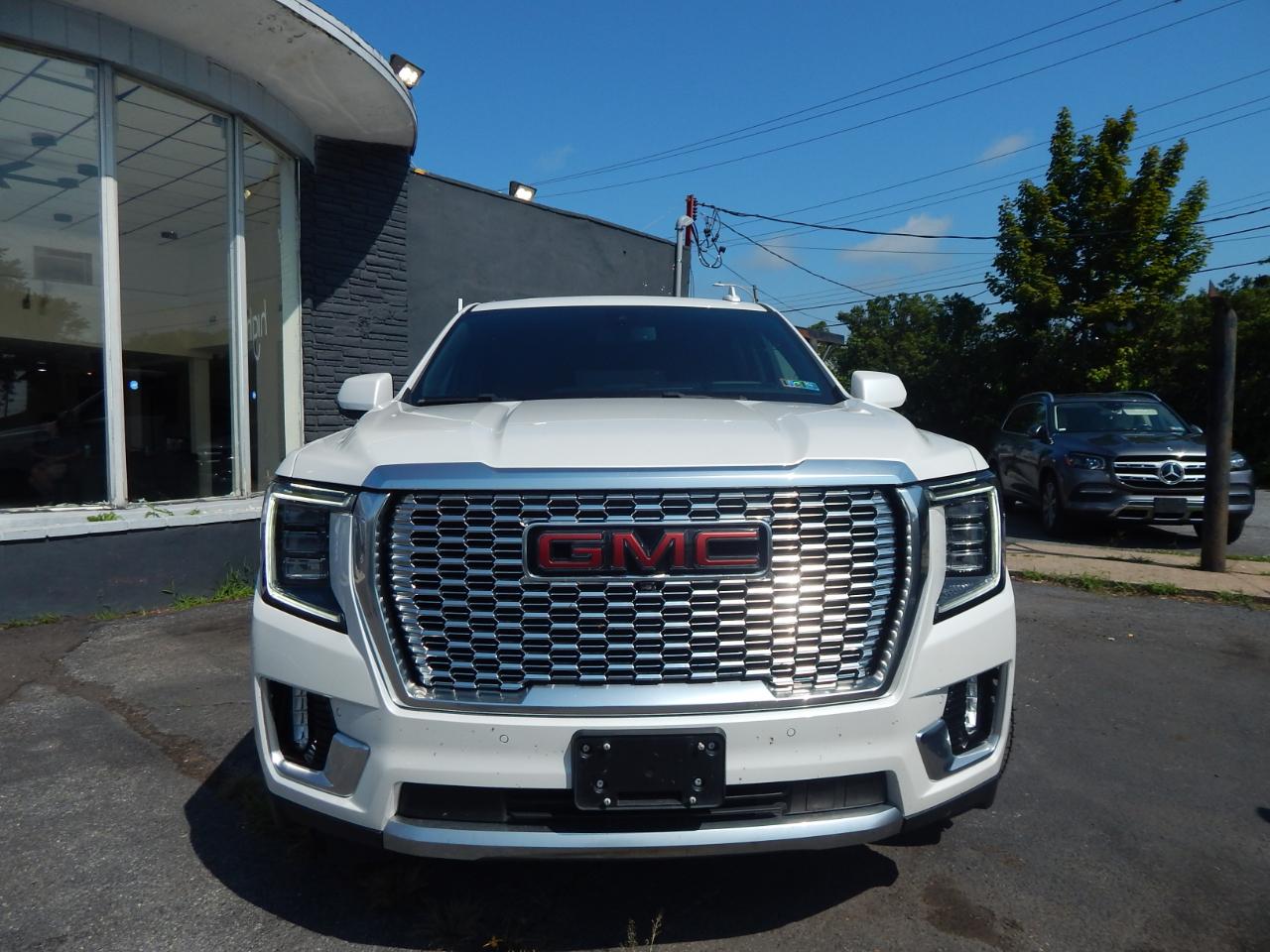 GMC Yukon XL 4WD 4dr Denali 2021