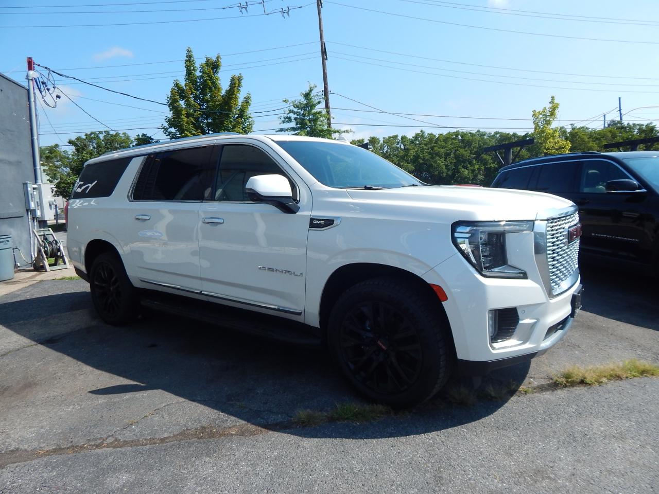 GMC Yukon XL 4WD 4dr Denali 2021