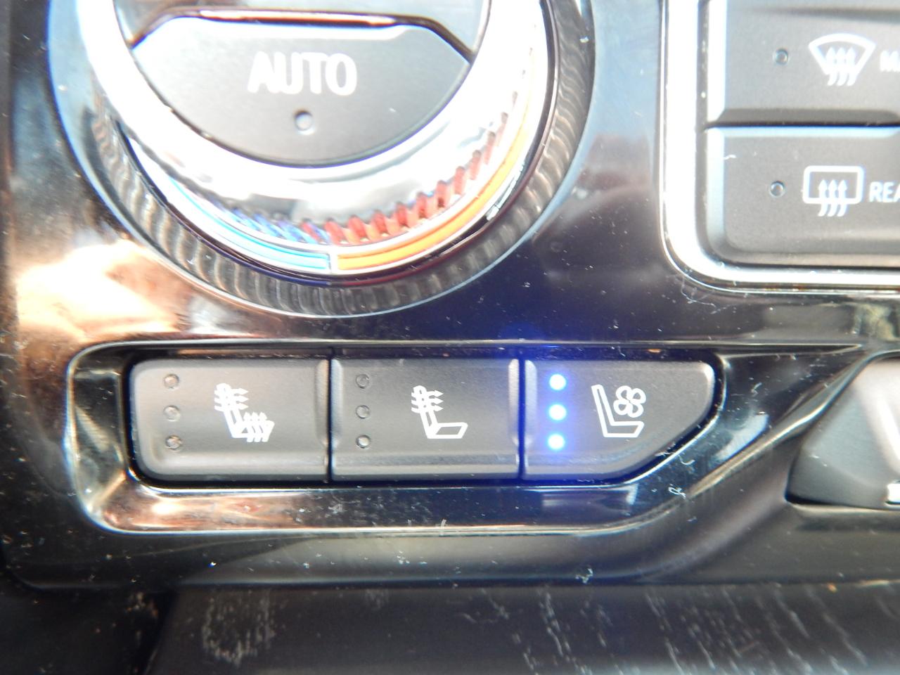 GMC Yukon XL 4WD 4dr Denali 2021