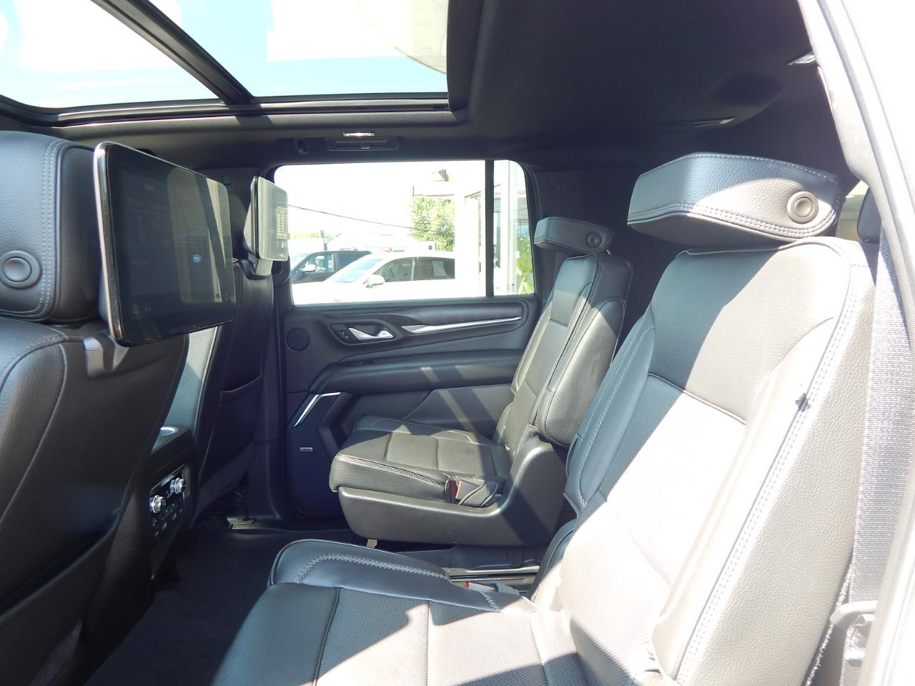 GMC Yukon XL 4WD 4dr Denali 2021