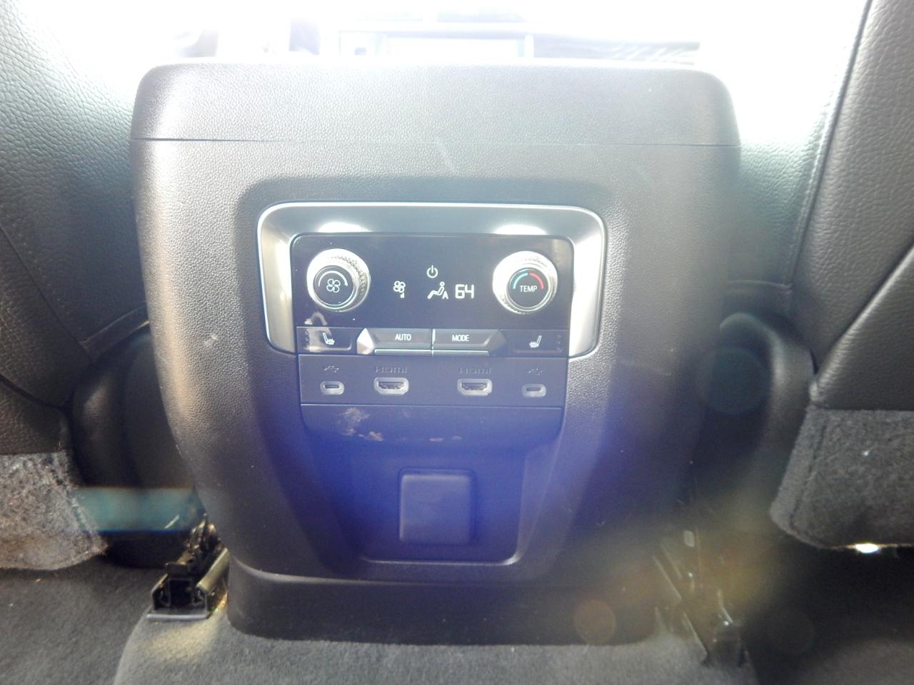 GMC Yukon XL 4WD 4dr Denali 2021