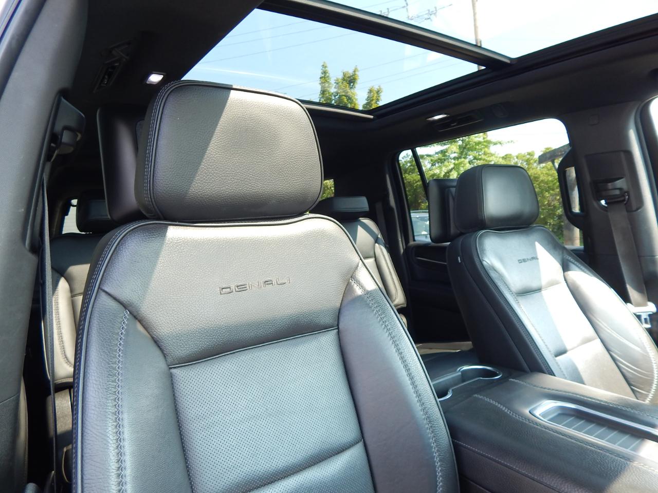 GMC Yukon XL 4WD 4dr Denali 2021