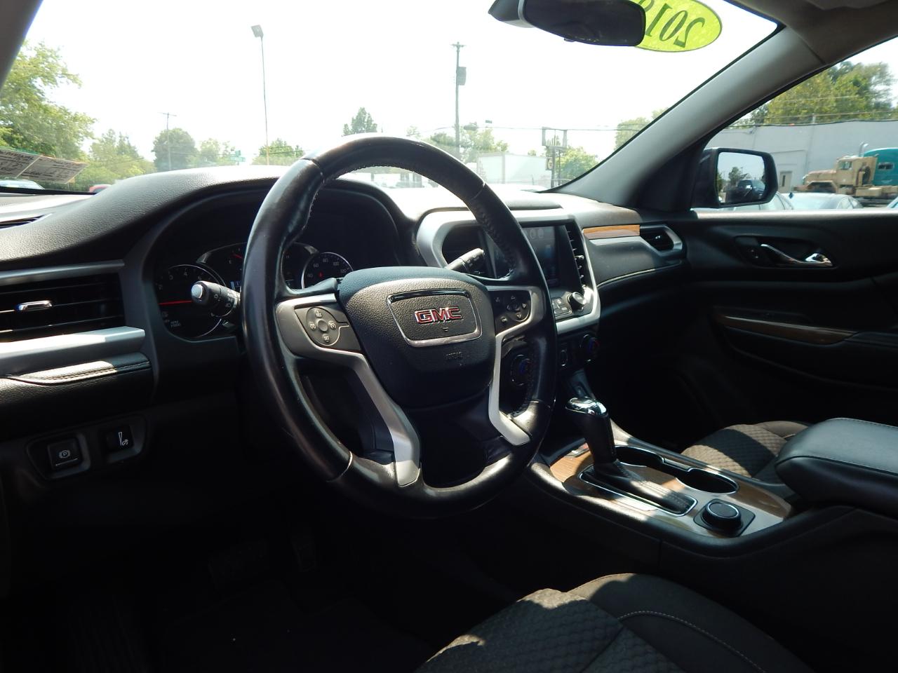 GMC Acadia AWD 4dr SLE w/SLE-2 2018