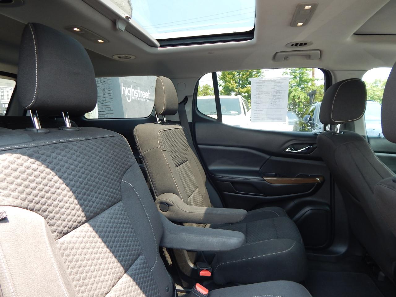GMC Acadia AWD 4dr SLE w/SLE-2 2018